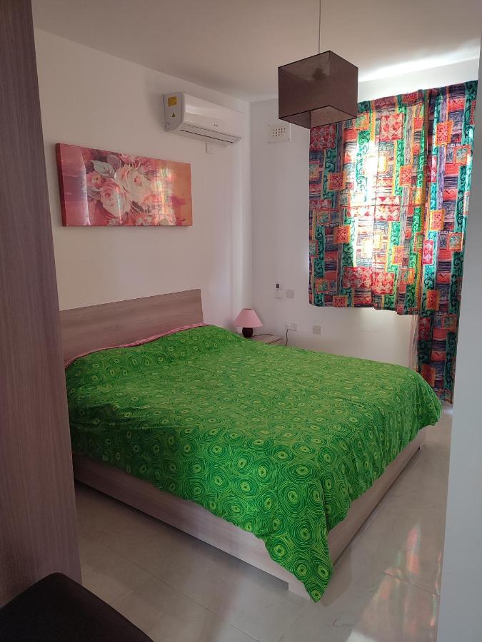 One Bed Room Apartment With Terrace Марсаскала Екстер'єр фото